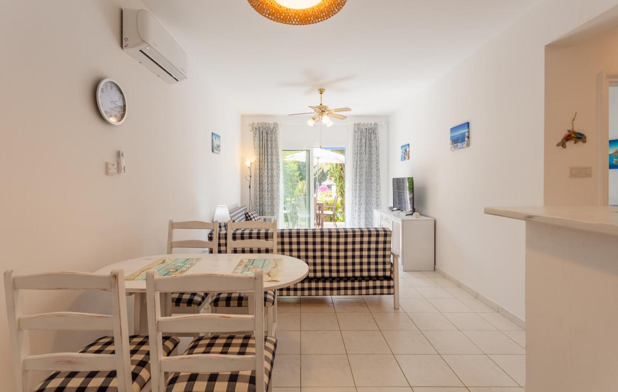 Regina Gardens Lovely Apartment بافوس المظهر الخارجي الصورة